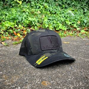 Multicamo Black Trucker Hat